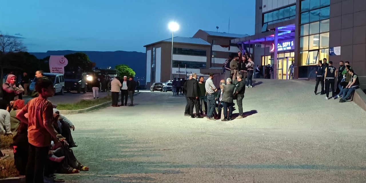 Kars'ta çıkan silahlı kavgayla ilgili 8 kişi tutuklandı