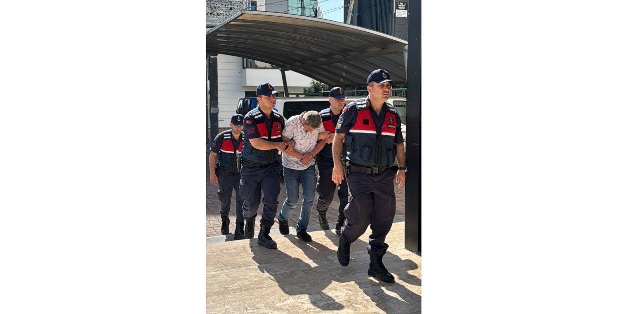 Alanya'da yayaya çarpan otomobilin sürücüsü tutuklandı