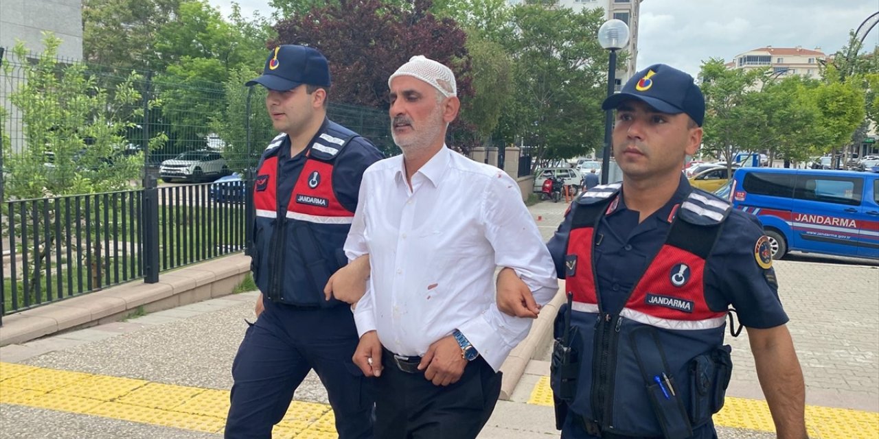 GÜNCELLEME 4 - Aksaray'da şarampole devrilen yolcu otobüsünün sürücüsü tutuklandı