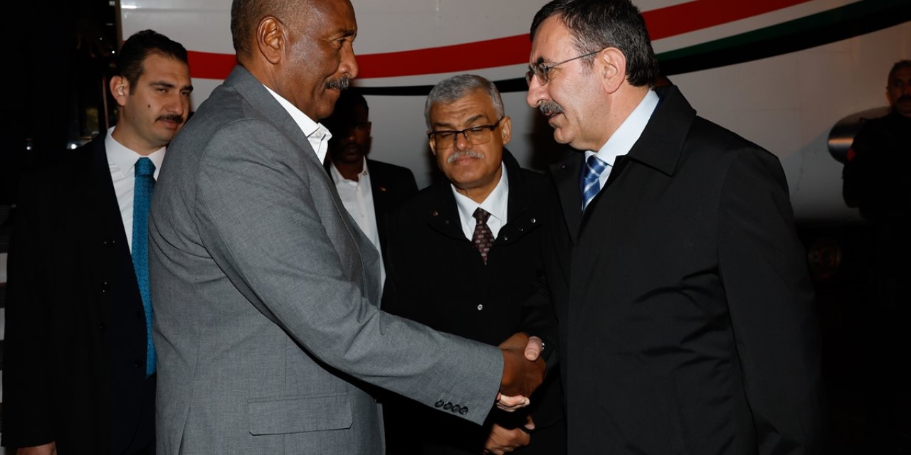 Sudan Egemenlik Konseyi Başkanı Abdulfettah el-Burhan Türkiye'ye geldi