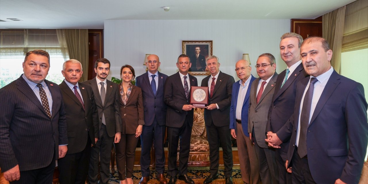 CHP Genel Başkanı Özel, ABB Başkanı Yavaş'ı ziyaretinde konuştu:
