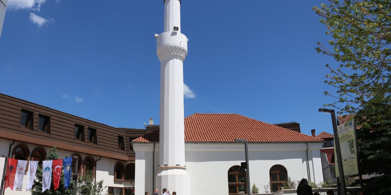 Vakıflar Genel Müdürlüğünce restore edilen Kosova’daki Emir Alaaddin Camisi ibadete açıldı