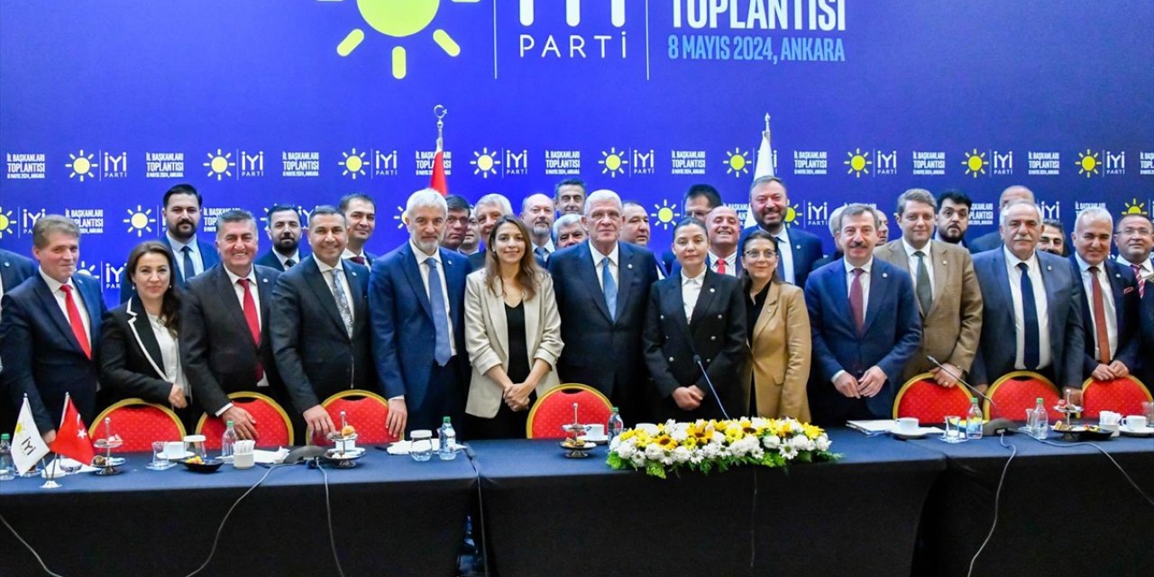 İYİ Parti Genel Başkanı Dervişoğlu, il başkanlarıyla bir araya geldi