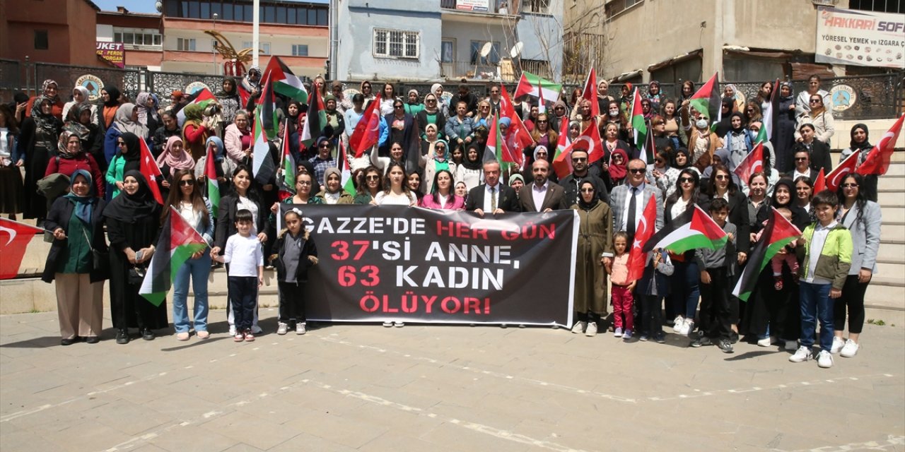Van ve çevre illerde AK Parti Kadın Kolları üyeleri, Filistinli anneler için toplandı