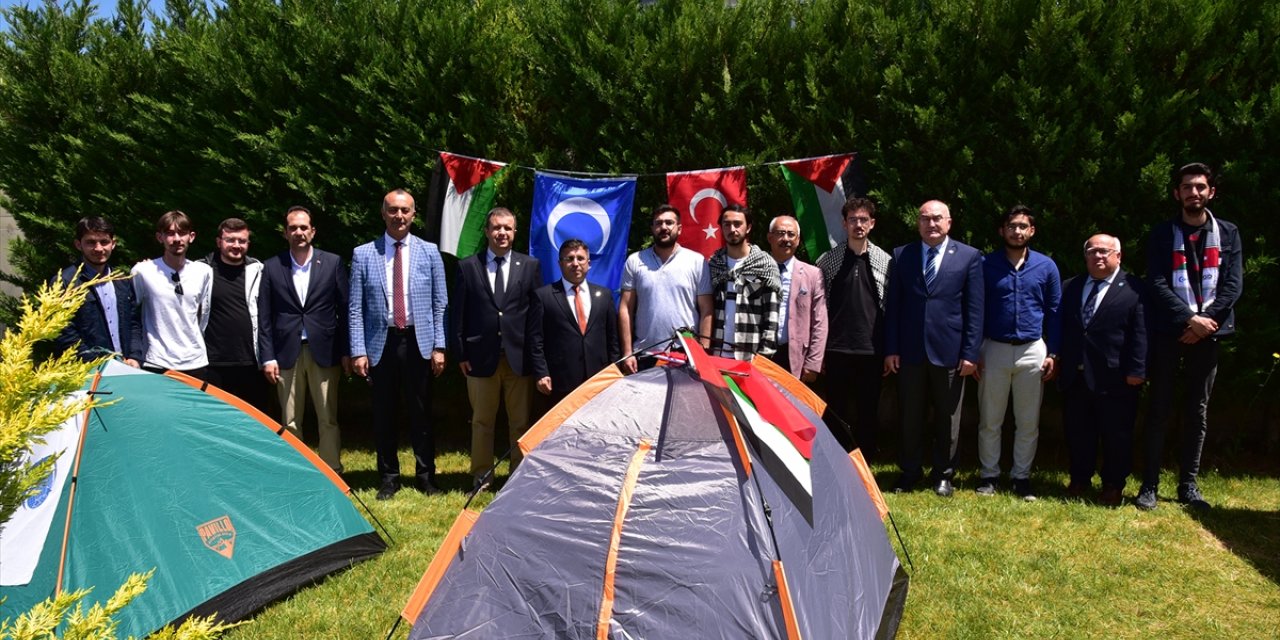Balıkesir Üniversitesi öğrencileri Gazze'ye destek için çadır nöbeti başlattı