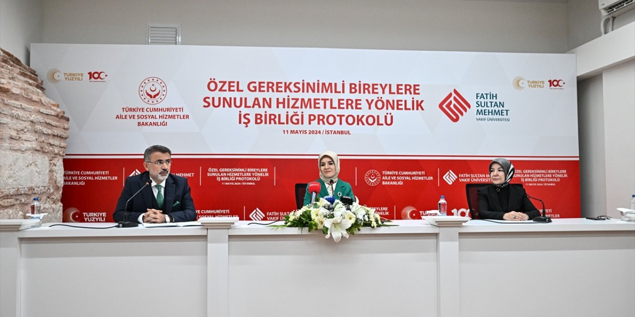 Bakan Göktaş, FSMVÜ ile Otizm Protokolü töreninde konuştu: