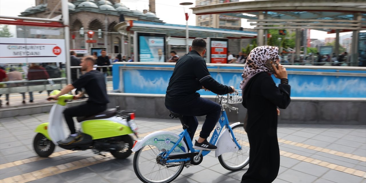 Kayseri'de bisikletler öğrencilere ilk 30 dakika ve günde 2 sefer ücretsiz