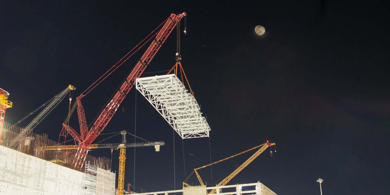 Akkuyu NGS'nin 2. güç ünitesinde türbin binası çatısının montajı tamamlandı