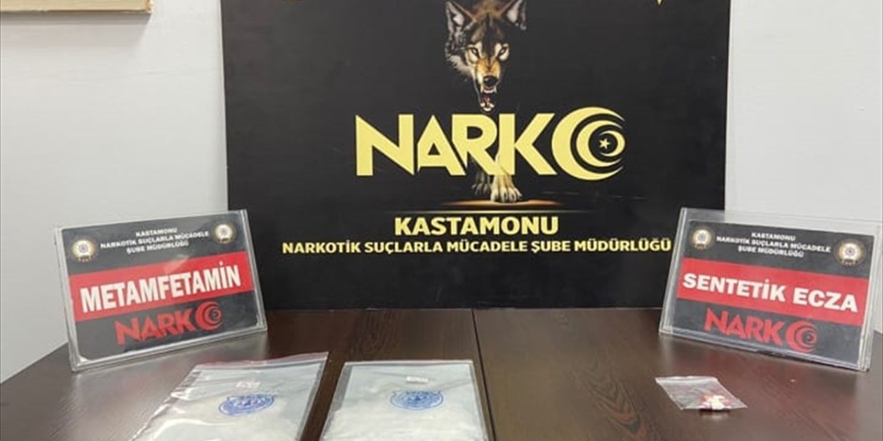Kastamonu'da sigara paketinde uyuşturucuyla yakalanan 2 kişi gözaltına alındı