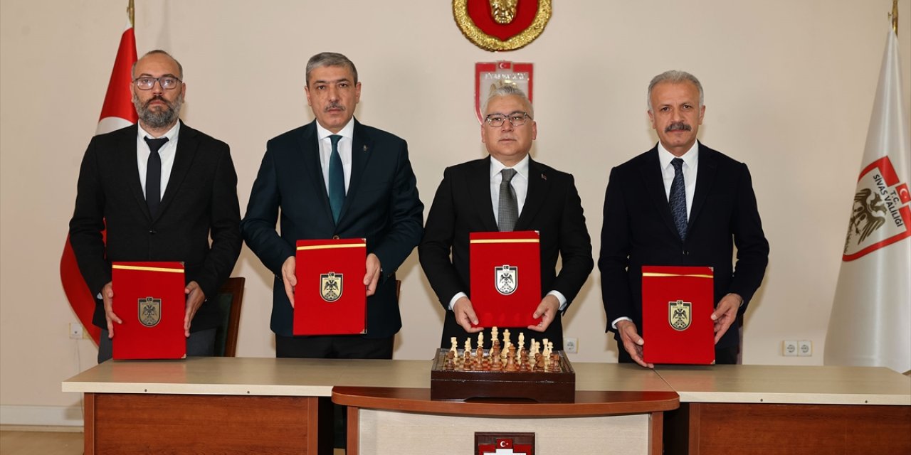 Sivas'ta "Minik Hamleler Projesi" ile 38 anaokulunda satranç sınıfı oluşturulacak