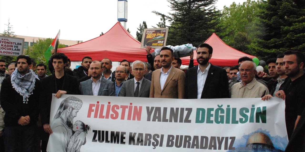 Eskişehir’de üniversite öğrencileri Filistin'e destek için “Nöbet Çadırı” açılışını yaptı