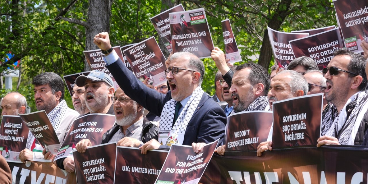 İngiltere, İsrail'in katliamlarına destek verdiği gerekçesiyle Ankara'da protesto edildi