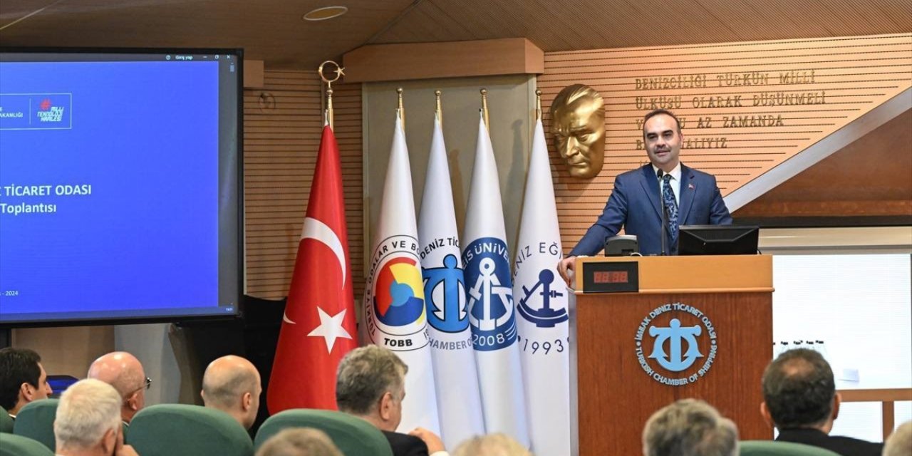 Bakan Kacır, Deniz Ticaret Odası Meclis Toplantısı'na katıldı: