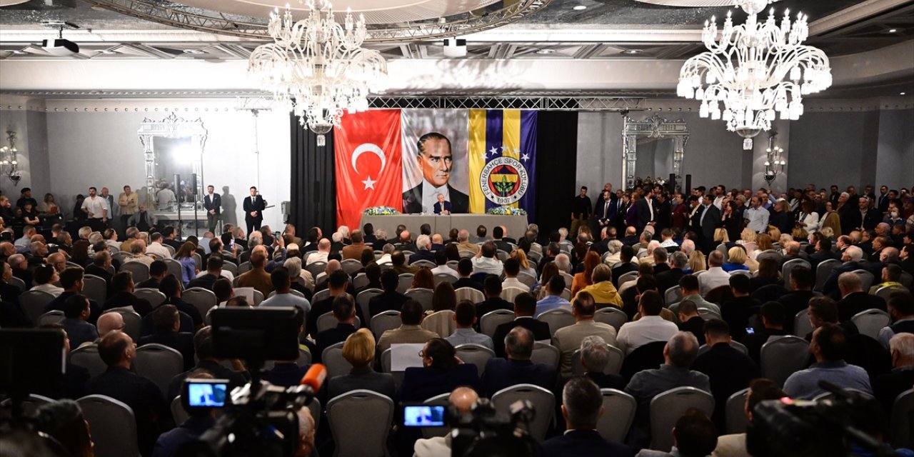Fenerbahçe Kulübü Başkan Adayı Aziz Yıldırım, basın toplantısı düzenledi: