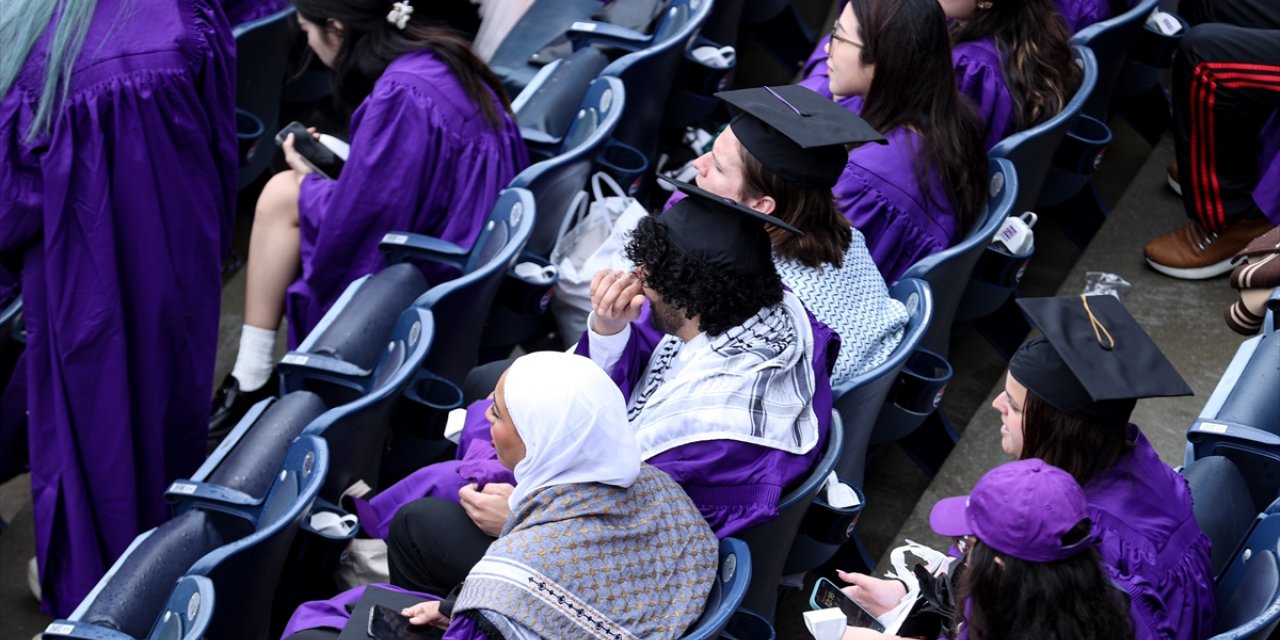 New York Üniversitesi mezuniyet töreninde Filistin'e destek protestosu