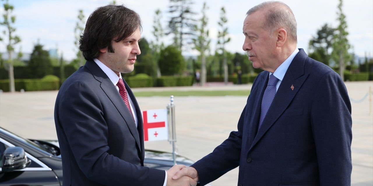 Cumhurbaşkanı Erdoğan, Gürcistan Başbakanı Kobakhidze'yi resmi törenle karşıladı