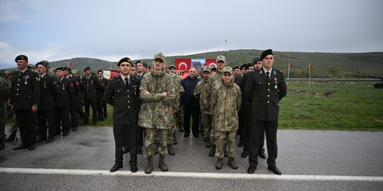 Erzurum'da engelliler bir günlük temsili askerlik yaptı