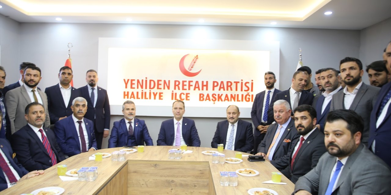 Yeniden Refah Partisi Genel Başkanı Erbakan, Şanlıurfa'da ziyaretlerde bulundu