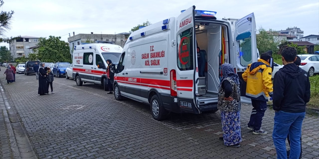 GÜNCELLEME - Samsun'da öğrencinin okula getirdiği biber gazı topunun patlamasıyla 31 öğrenci gazdan etkilendi