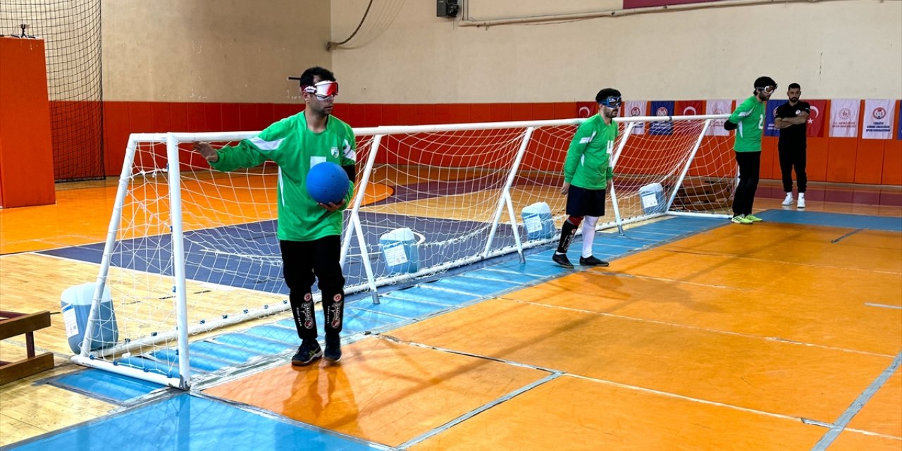 Görme engelli Hilmi Uslu'nun hedefi, Golbol Milli Takımı formasını giymek: