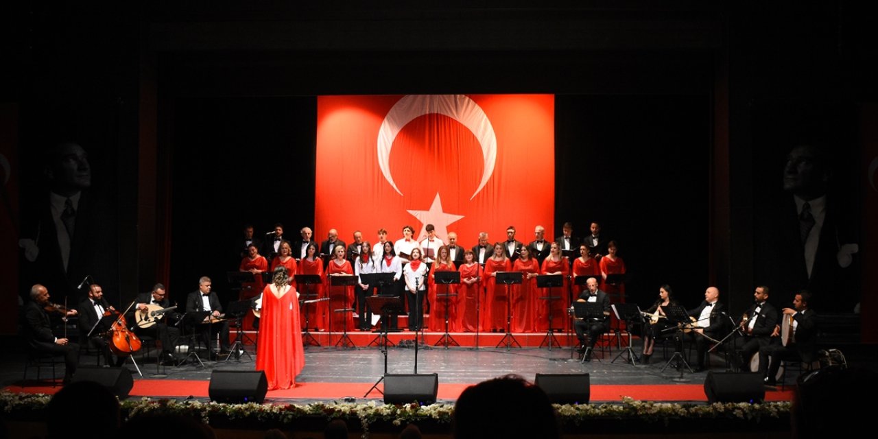 Samsun Devlet Klasik Türk Müziği Korosu'ndan "19 Mayıs özel konseri"