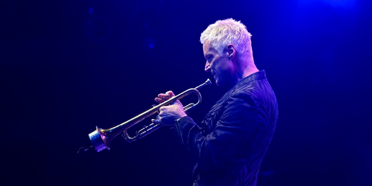 Grammy ödüllü trompet sanatçısı Chris Botti İstanbul'da konser verdi