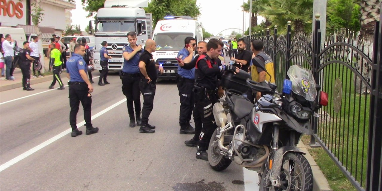 Adıyaman'da motosikletli ekibin kaza yapması sonucu 2 polis yaralandı