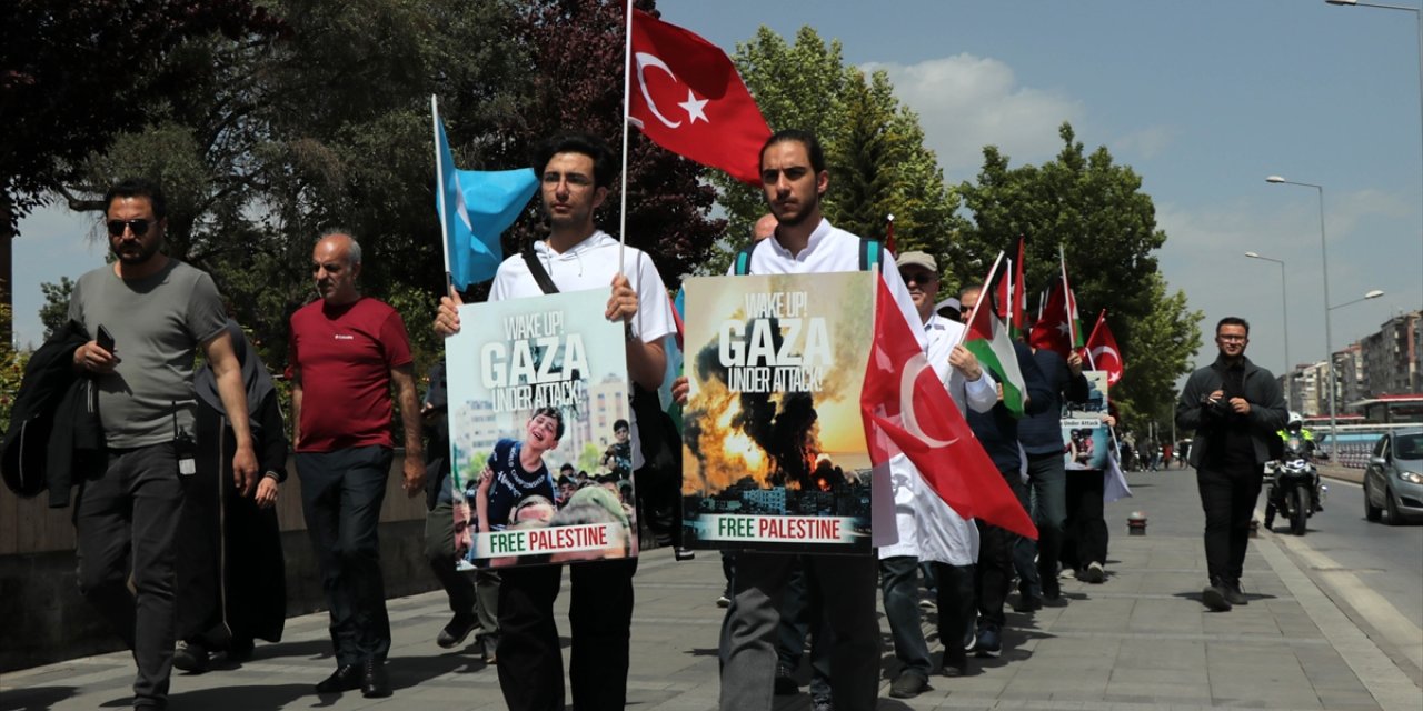 Kayseri'de İsrail'i protesto için gerçekleştirilen "sessiz yürüyüş" 27. haftasında