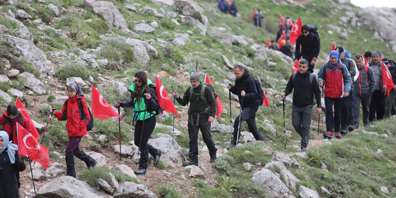 Niğde'de Aladağlar'a tırmanış programı düzenlendi