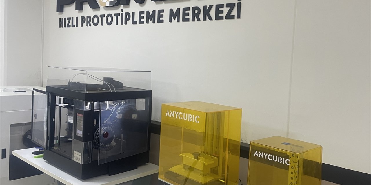 Bursa'da kurulan "hızlı prototipleme merkezi"nde yeni fikirlere kapı aralanıyor