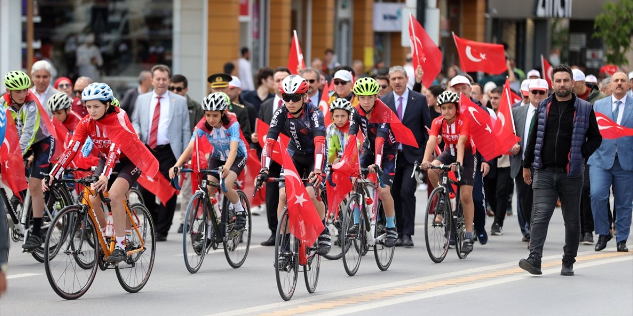 Kayseri ve çevre illerde 19 Mayıs Atatürk'ü Anma Gençlik ve Spor Bayramı kutlanıyor