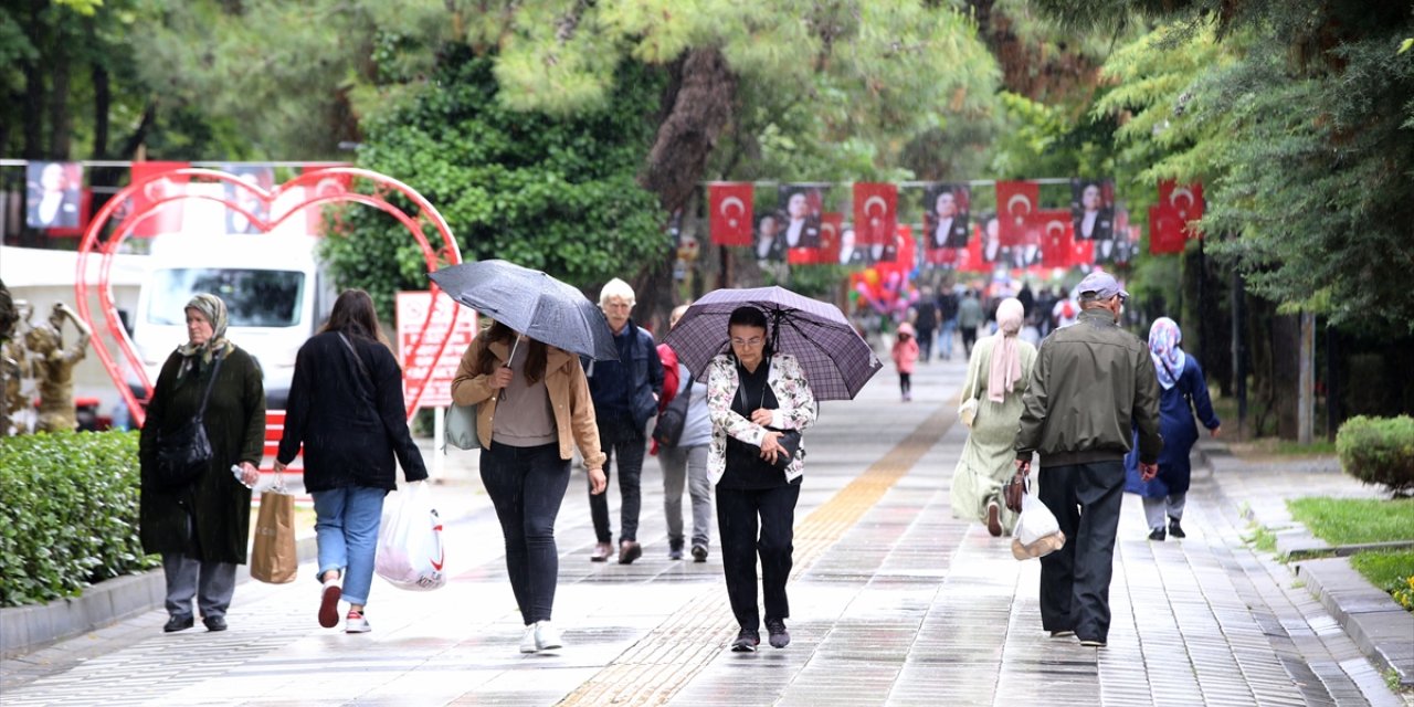 Edirne ve Kırklareli'nde sağanak etkili oldu