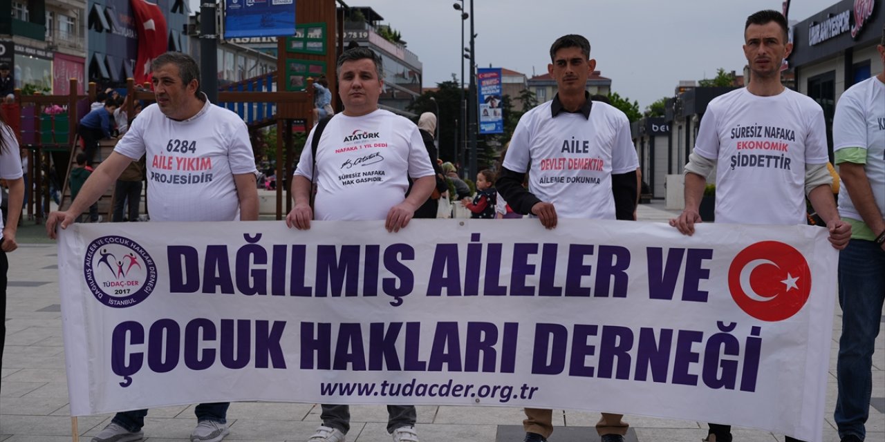 Ümraniye'de Aileyi Koruma Federasyonuna bağlı dernekler eylem yaptı