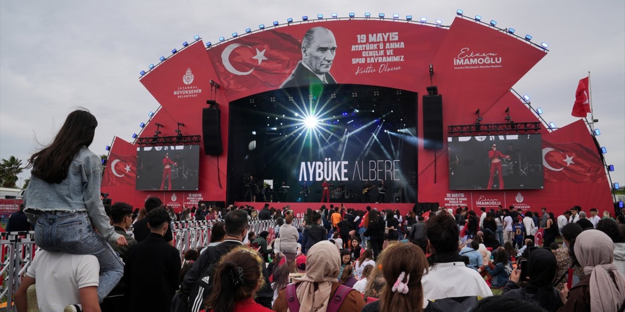 İstanbul'da 19 Mayıs Atatürk'ü Anma, Gençlik ve Spor Bayramı kutlanıyor