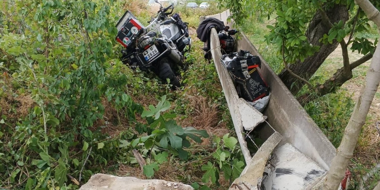 Bursa'da sulama kanalına çarpan motosikletin sürücüsü yaşamını yitirdi