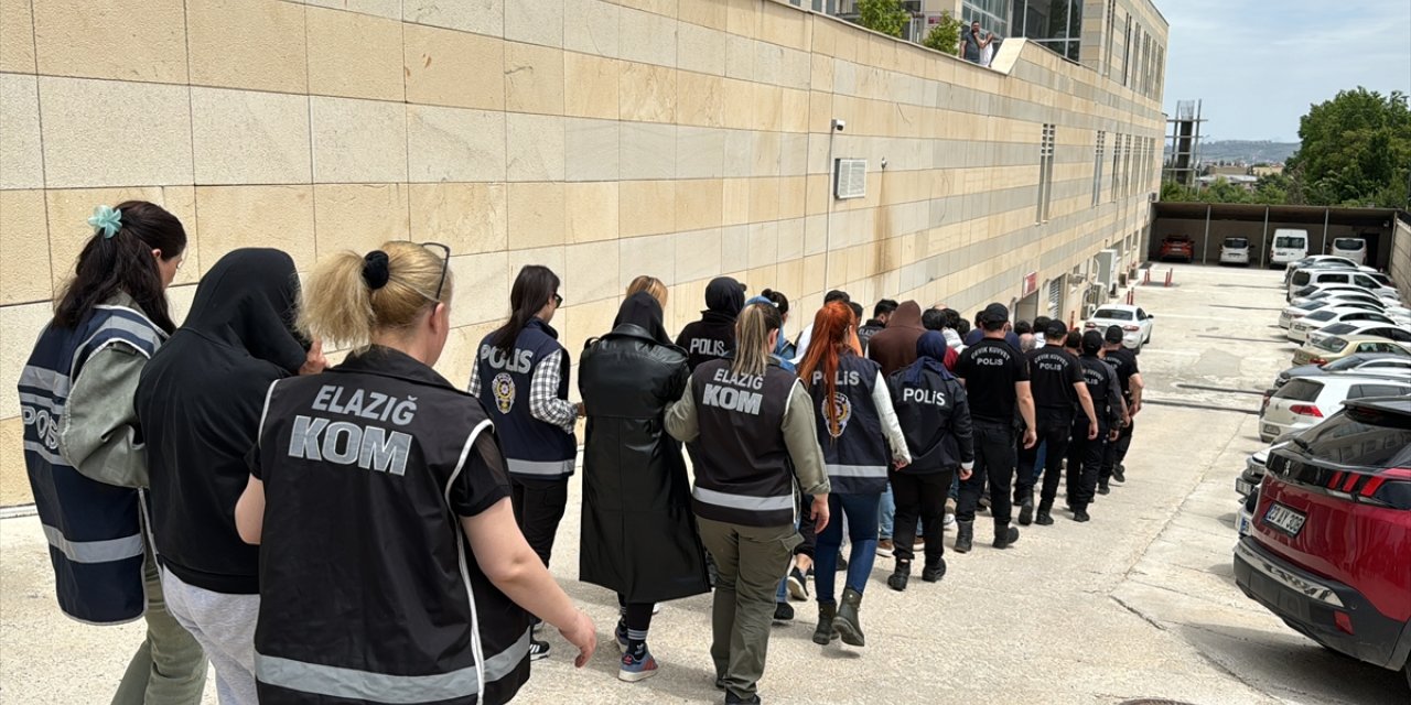 Elazığ'da sahte evrak ve dolandırıcılık operasyonunda 15 şüpheli gözaltına alındı