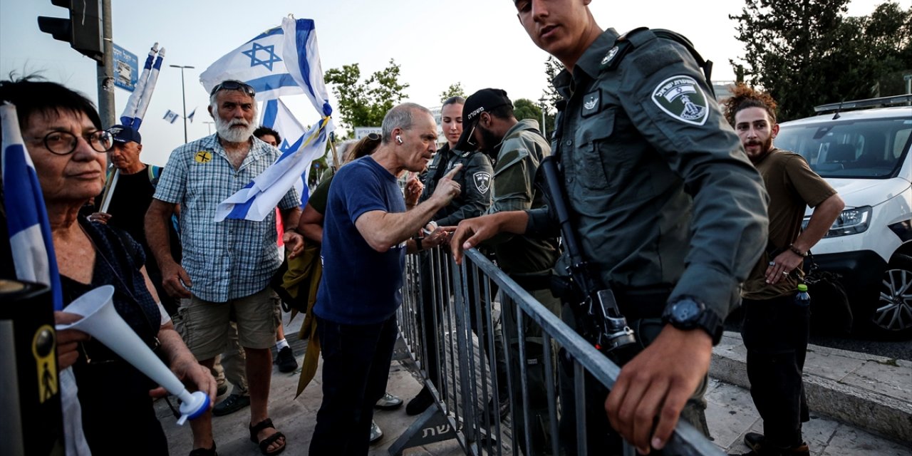 GÜNCELLEME - Batı Kudüs'te Netanyahu hükümetinin istifası ve erken seçim talebiyle gösteri düzenlendi