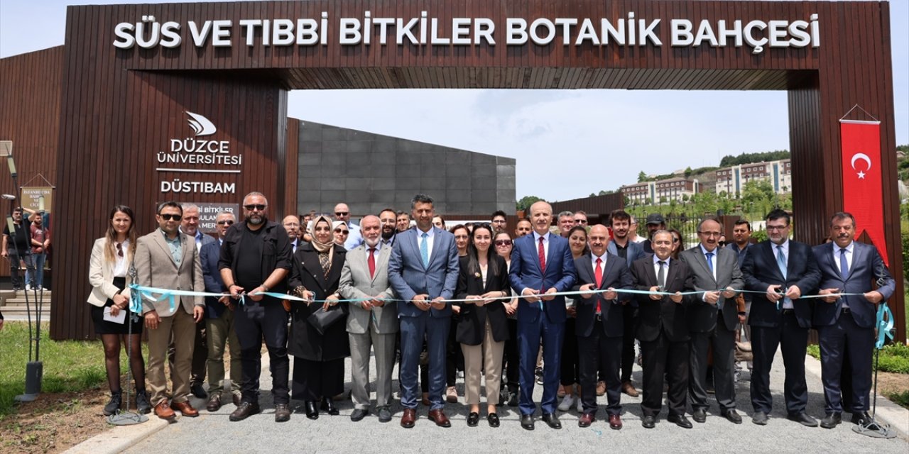 YÖK Başkanı Özvar, Düzce Üniversitesinde açılış ve toplantılara katıldı