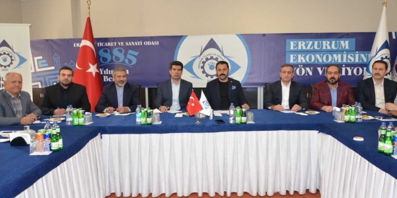 Erzurum'da İranlı heyetle ticari ilişkilerin geliştirilmesine yönelik toplantı yapıldı