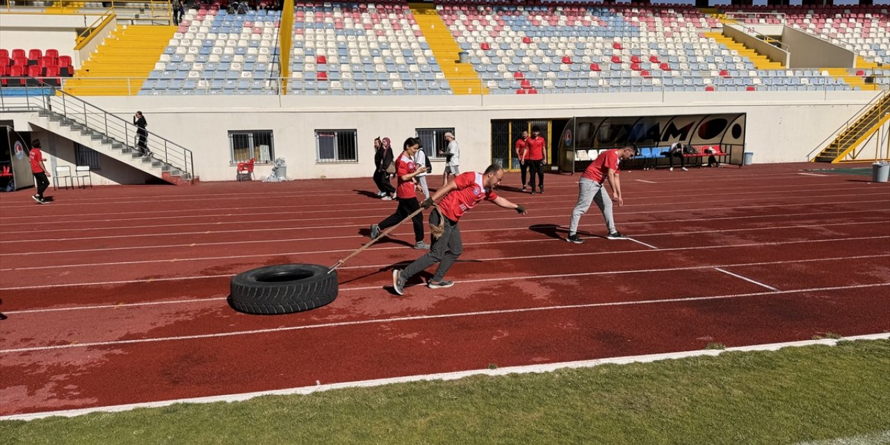 Burdur'da Afet ve İtfaiye Oyunları Yarışması düzenlendi