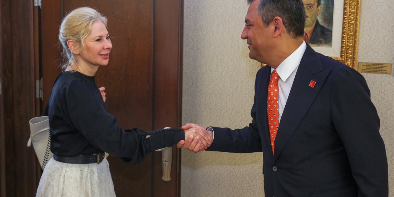 CHP Genel Başkanı Özel, İsveç Büyükelçisi Mard'ı kabul etti