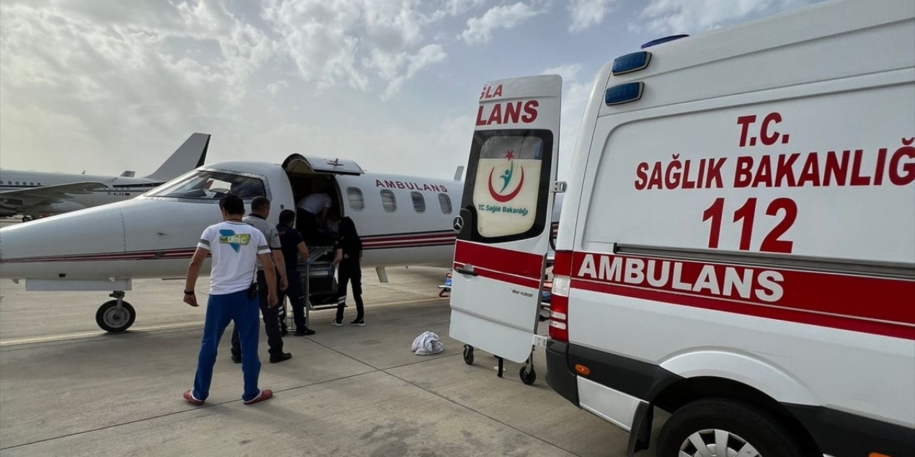 Muğla'da ambulans uçak omurga kırığı bulunan genç için havalandı
