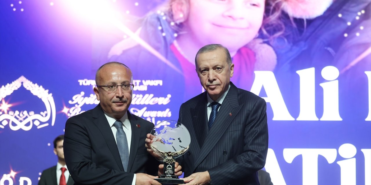 Cumhurbaşkanı Erdoğan, Uluslararası İyilik Ödülleri Töreni'nde konuştu: (1)