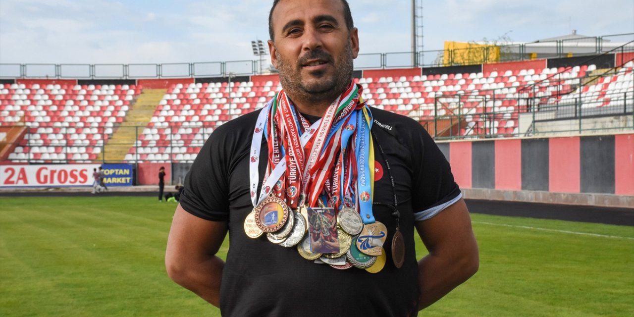 Eski atlet Ersin Tacir, kendini gençlere adadı