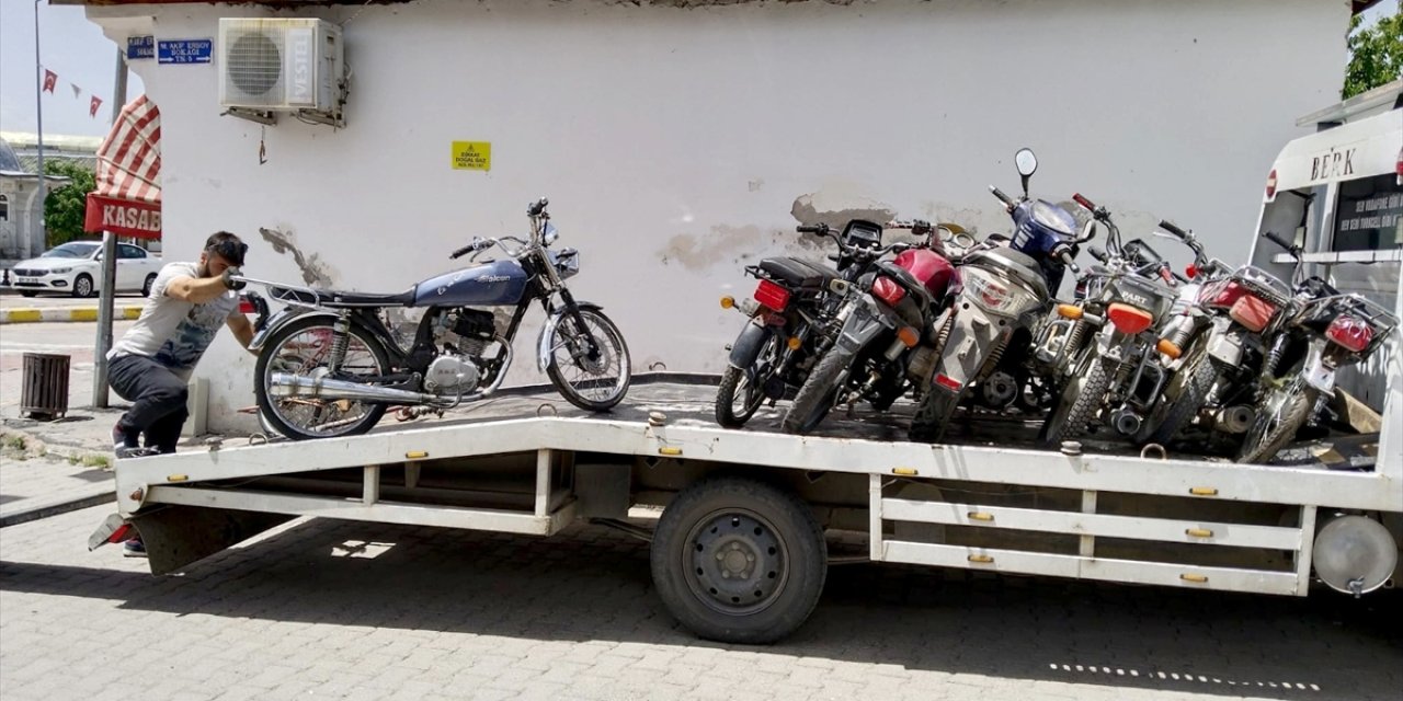 Nevşehir'de çalıntı olduğu değerlendirilen 7 motosiklete el konuldu