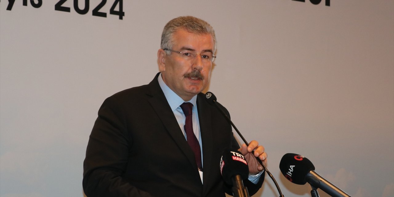 Adana'daki Ulusal Hububat Konseyi 2024 Mısır ve Buğday Kongresi etkinlikleri sürüyor
