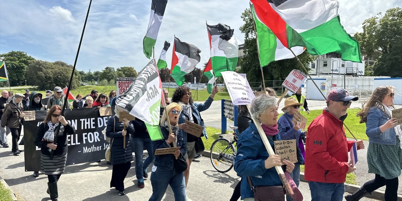 İrlanda'da üniversite öğrencileri, Filistin'e destek gösterilerine devam ediyor