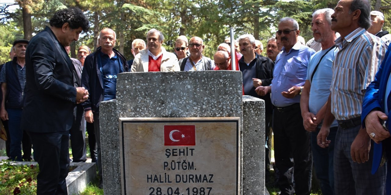 PKK'lı teröristlerce 37 yıl önce şehit edilen silah arkadaşlarını unutmadılar