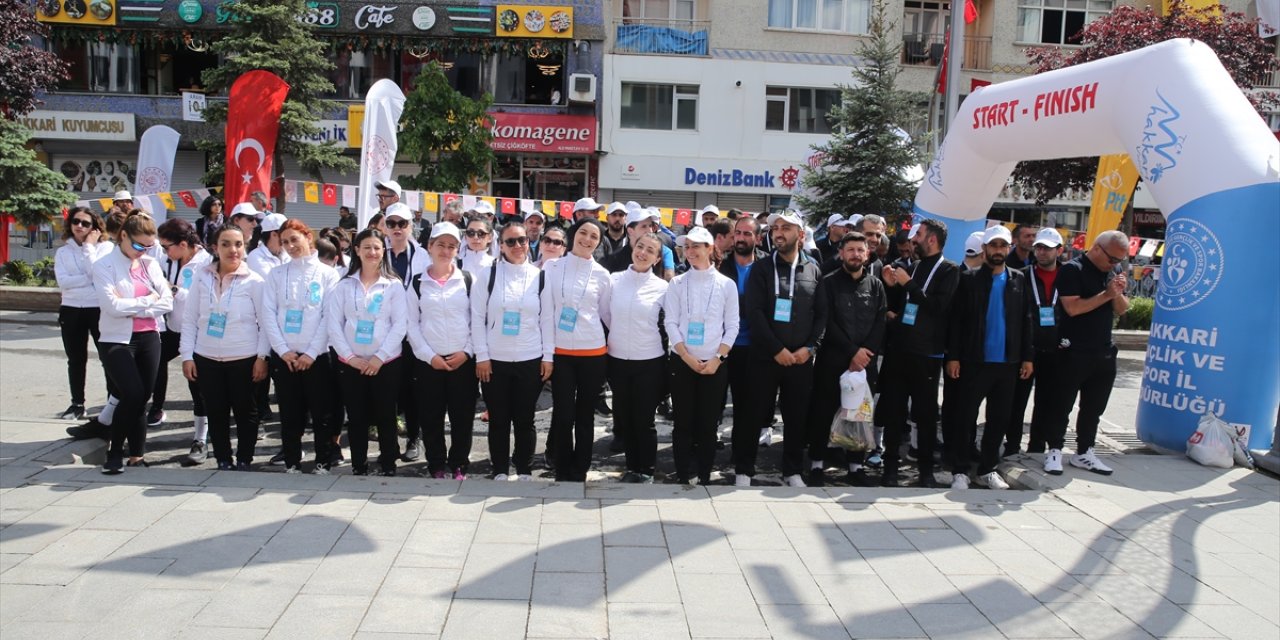 Hakkari'de düzenlenen "Postacı Yürüyüş Yarışması Türkiye Finali" sona erdi