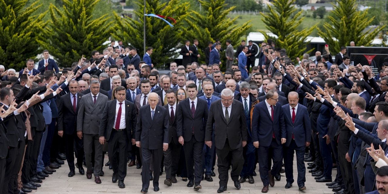 MHP Genel Başkanı Bahçeli, Ülkücü Şehitler Anıtı'nı ziyaret etti: